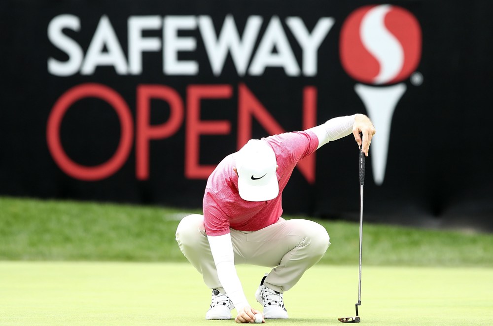 NAPA, CA - OCTOBER 04: Dylan Frittelli of South Africa lines up a putt on the 18th green during round one of the Safeway Open at the North Course of the Silverado Resort and Spa on October 4, 2018 in Napa, California. (Photo by Marianna Massey/Getty Images)