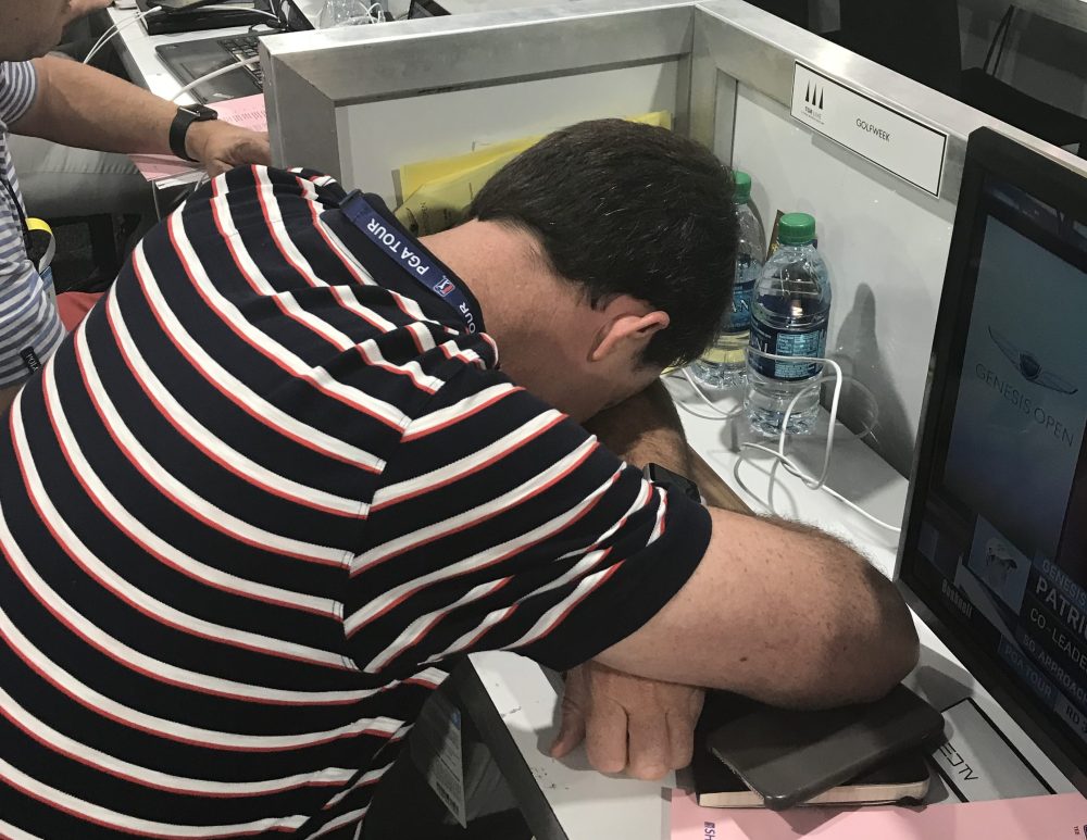Eamon Lynch - My Year in Golf - Golfweek columnist Geoff Shackelford takes a break at Riviera in 2018.
