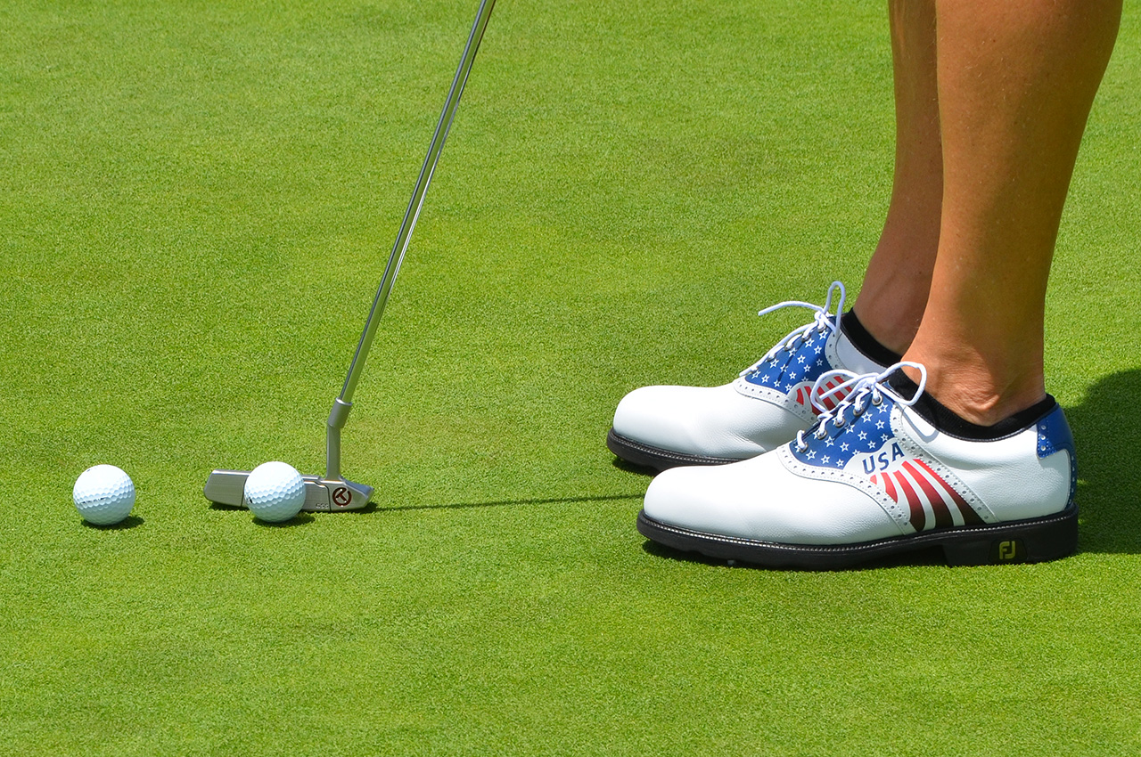 David Toms' FootJoy shoes