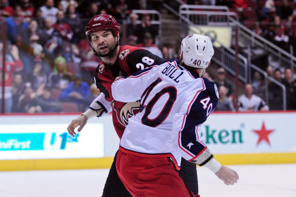 NHL: Columbus Blue Jackets at Arizona Coyotes
